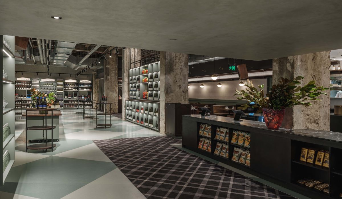 New Rodd and Gun Store